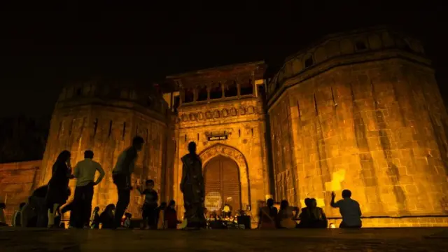 शनिवार वाडा, मराठी, बीबीसी, ओंकार करंबेळकर, नाना फडणवीस