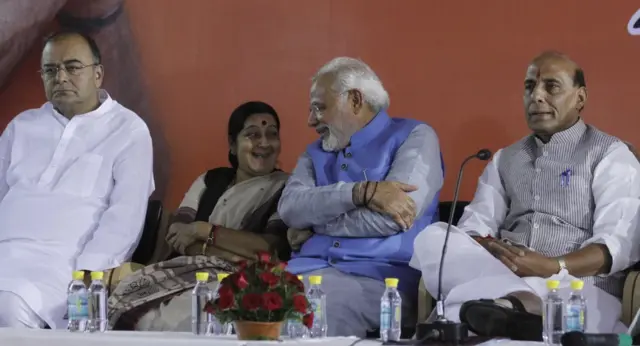 नरेंद्र मोदी, अरुण जेटली, सुरेश प्रभु, नोटबंदी, कैबिनेट, मंत्रिमंडल