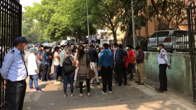 दिल्ली का हिंदू राव अस्पताल खाली