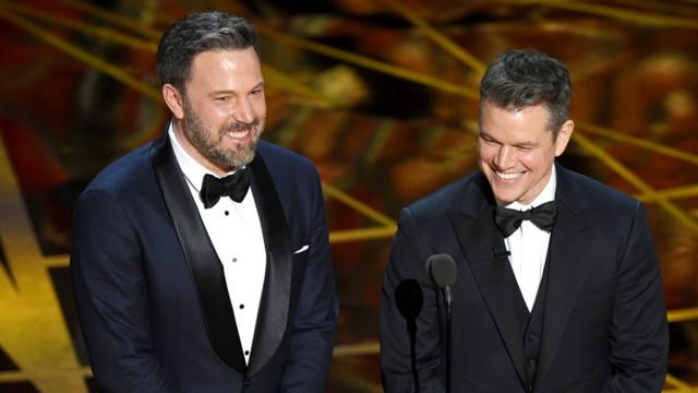 Ben Affleck y Matt Damon en la gala de los Oscar 2017