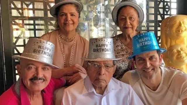 अपने परिवार के साथ जे ओमप्रकाश