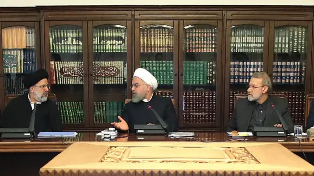 در اطلاعیه ریاست جمهوری ایران تشکیل "شورای عالی هماهنگی اقتصادی" هم که تصمیمات آن با انتقادهای مجلس رو به رو بود، متوجه آیت الله علی خامنه ای شده