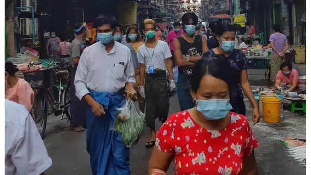 ရန်ုကုန်မြို့လယ်က စျေး