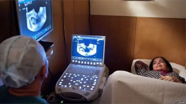 పాక్ టెస్ట్ ట్యూబ్ బేబీ