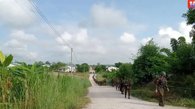 လေးကေ့ကော်မြို့ကို စစ်ကောင်စီတပ်တွ ဝင်ရောက်လာစဉ်