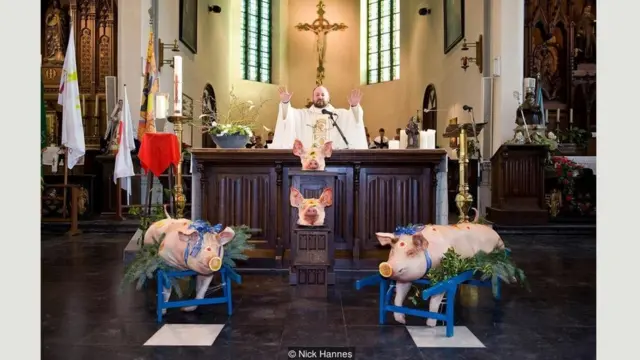 Perayaan Saint Anthony, Ingooigem, 17 Januari 2010 [Traditions #10].