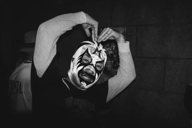 Chicano japonés en máscara de lucha