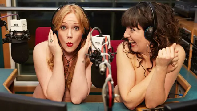 Erkaklar bilan porno U katta dildoda eshak bilan otirdi