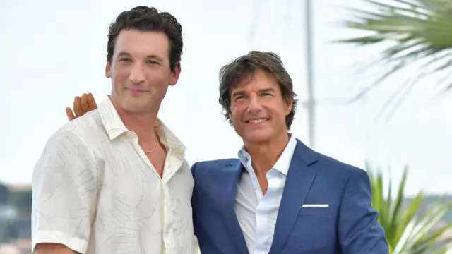 حضر مايلز تيلر وتوم كروز جلسة التصوير لفيلم "توب غان: مافريك" خلال مهرجان كان السينمائي السنوي الـ 75 في 18 مايو/أيار 2022