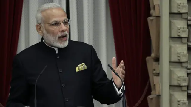 नरेंद्र मोदी