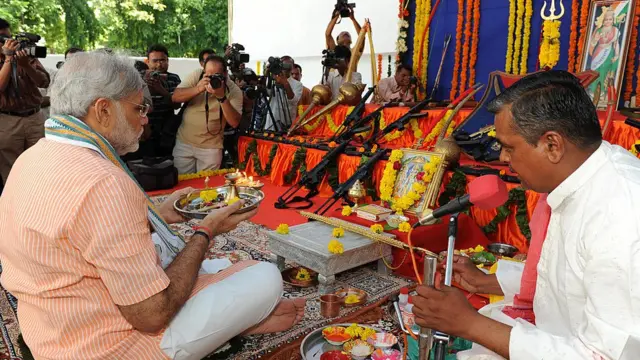 नरेंद्र मोदी