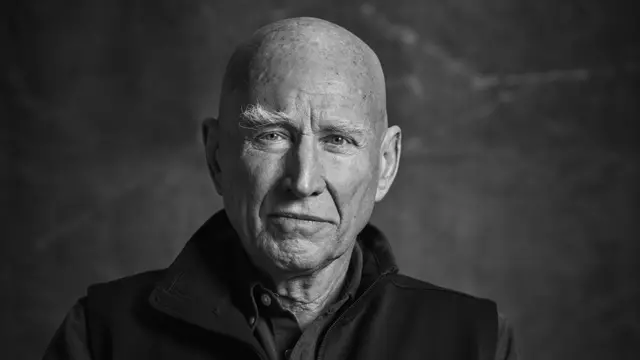 retrato do fotógrafo Sebastião Salgado