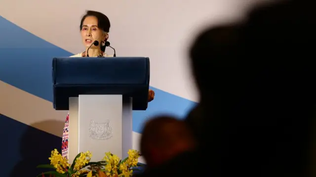 ဒေါ်အောင်ဆန်းစုကြည်