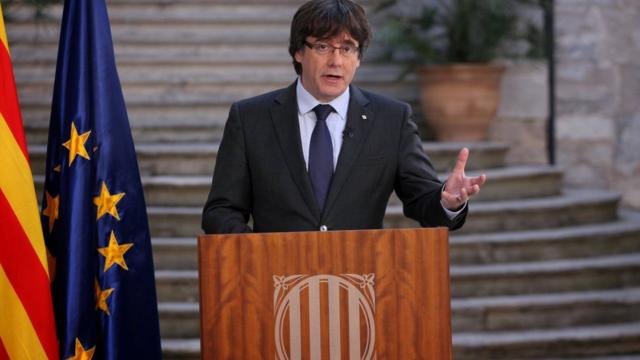 被解职的加泰隆尼亚自治区议会主席普伊格蒙特（Carles Puigdemont）