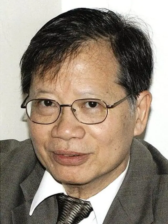 TS. Vũ Quang Việt