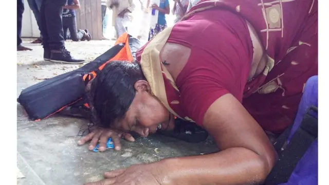 "අපේ දූපත අපට දෙන්න"