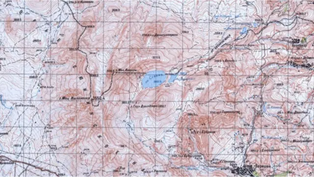 Sovet İttifaqı Silahlı Qüvvələri Baş Qərargahının 1942-ci ilə aid koordinatları olan və 1973 il tarixli xəritəsinə görə, Qaragöl gölünün böyük bir hissəsi Ermənistan ərazisinə düşür.