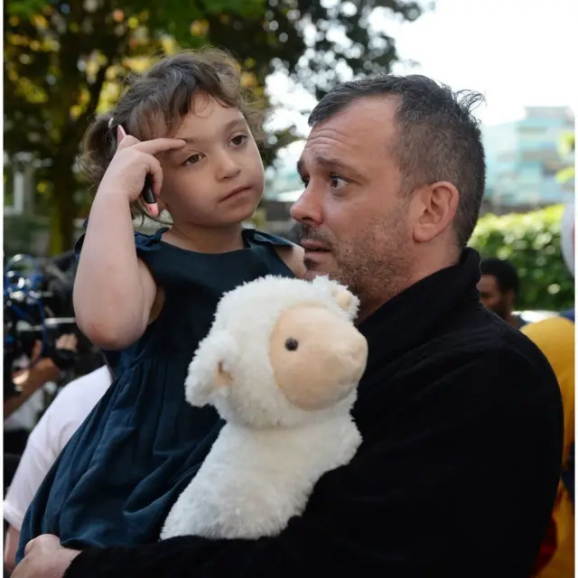 பாதிக்கப்பட்டவர்கள்