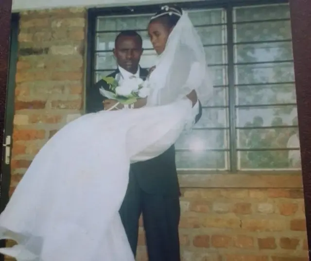 Donata Yankurije n'umugabo we Alfred ku bukwe bwabo