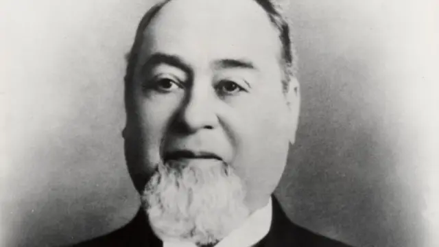 صورة ليفي شتراوس