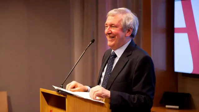 Gerard O'Connell faz palestra