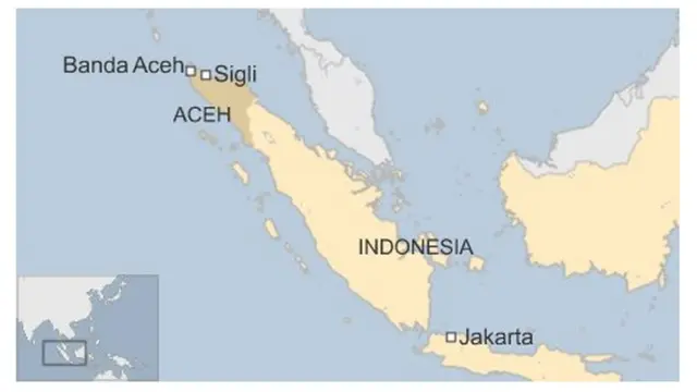 アチェ（Aceh）州と州都バンダ．アチェなどの位置