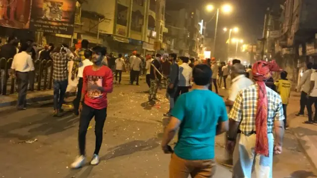 વડોદરામાં રામનવમીની શોભાયાત્રા પર પથ્થરમારો કરાયો હતો