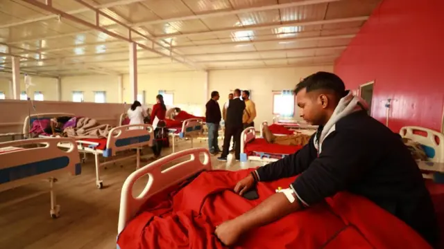 Врачи ожидают не менее 10 тысяч пациентов