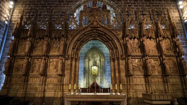 Imagen del cáliz un una capilla de la Catedral de Valencia.