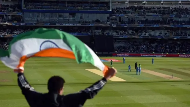 கிரிக்கெட் விளையாட்டு திடல்