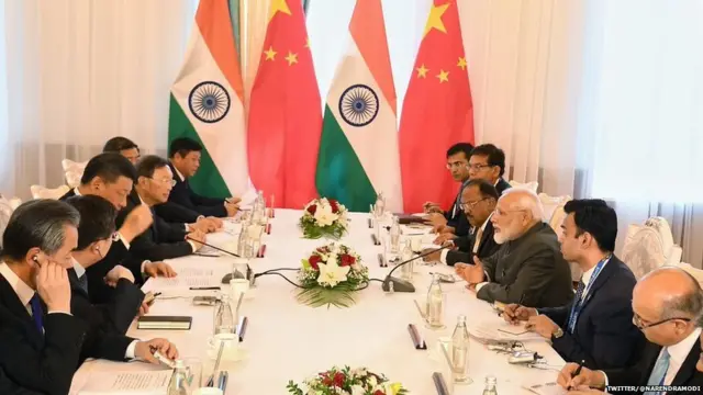 ਨਰਿੰਦਰ ਮੋਦੀ, ਬਿਸ਼ਕੇਕ