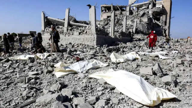 Bombardeo con víctimas en Yemen.