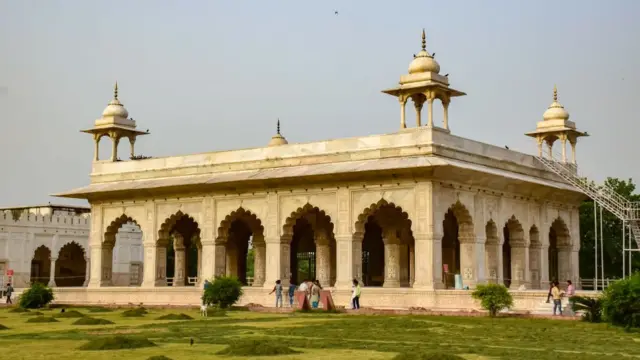 திவான்-இ-கஸ்