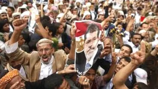 Les organisations de défense des droits de l'homme ont dénoncé et qualifié ces procès d'expéditifs.