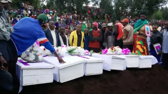 L'enterrement des victimes de Musanze.