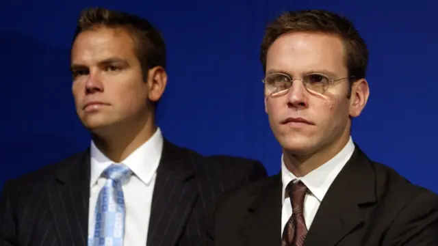 Lachlan and James Murdoch at The News Corporation's AGM in Adelaide, 9 October 2002.