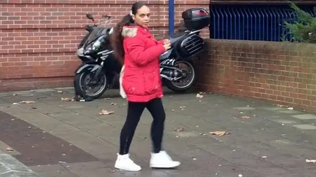 Victoria Gayle fuera del Tribunal de la Corona de Kingston, Londres.