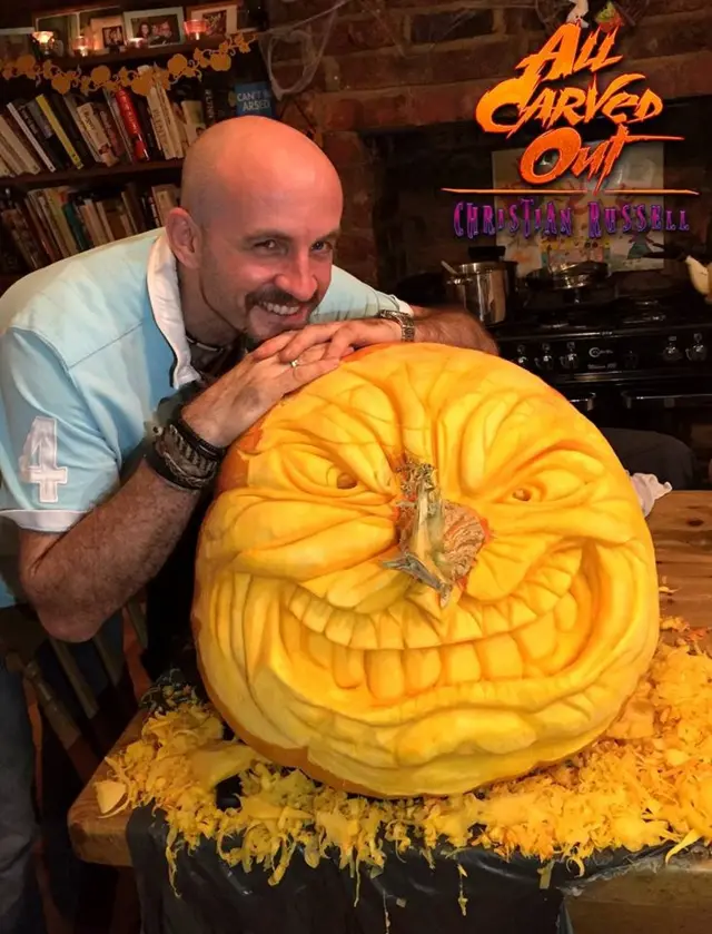 Вирізання гарбуза