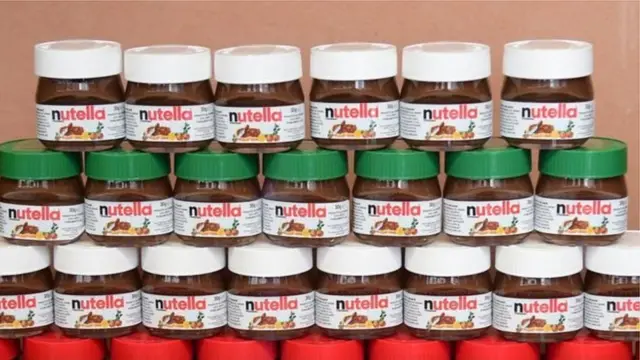 Nutella kavanozları