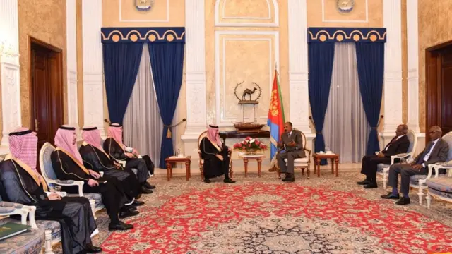 ኣብ ቤተመንግስቲ ዝተገበረ ኣቀባብላ