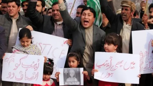 زینب کے قتل کے خلاف احتجاج