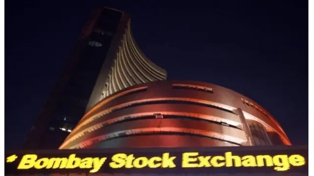 પ્રતીકાત્મક તસવીર