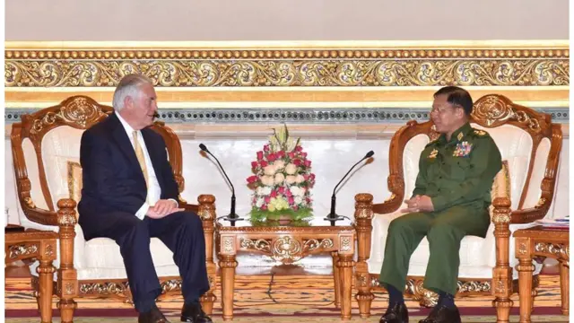 အမေရိကန်နိုင်ငံခြားရေးဝန်ကြီးကို ရခိုင်အရေး အခြေအနေမှန်တွေ ပြောပြခဲ့လို့ တပ်မတော် အကြီးအကဲ ဆို