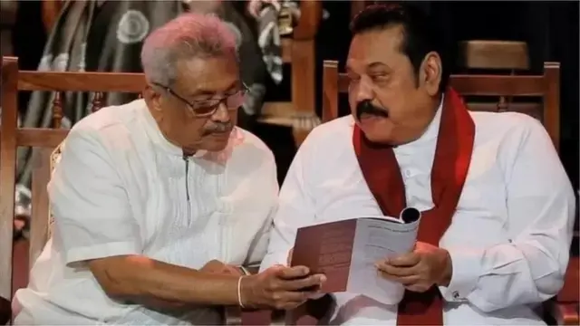 श्रीलंकेचे राष्ट्राध्यक्ष गोटाबया राजपक्षे आणि पंतप्रधान महिंदा राजपक्षे