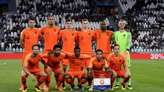 তুরিনে চৌঠা জুন, ২০১৮তে ইটালির সাথে প্রীতি ম্যাচের আগে নেদারল্যান্ডস জাতীয় ফুটবল দল