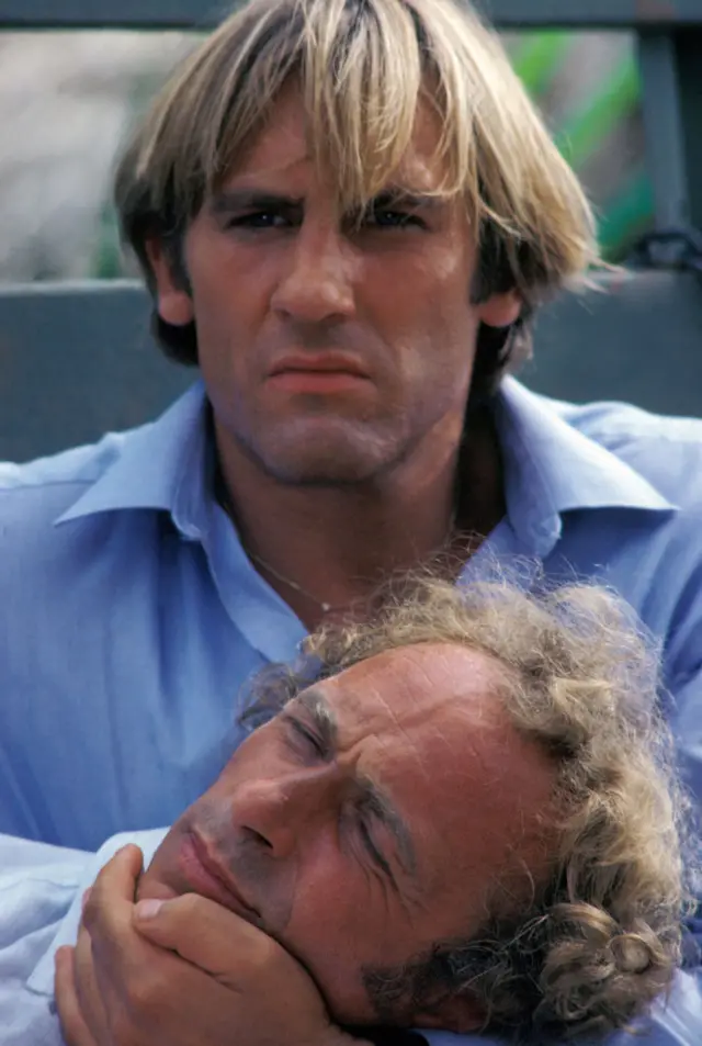 Суд в Париже признал Депардье виновным в домогательствах Суд в Париже признал Депардье виновным в домогательствах