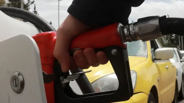 Кыргызстанда май куюучу жайлар тогуз жүздөн ашат