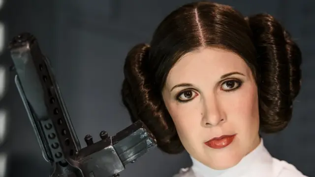 Carrie Fisher como la princesa Leia