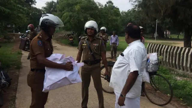 மறைந்த விடுதலைப் புலிகள் அமைப்பின் தலைவர் பிரபாகரனின் பிறந்தநாள் கொண்டாட்டம்