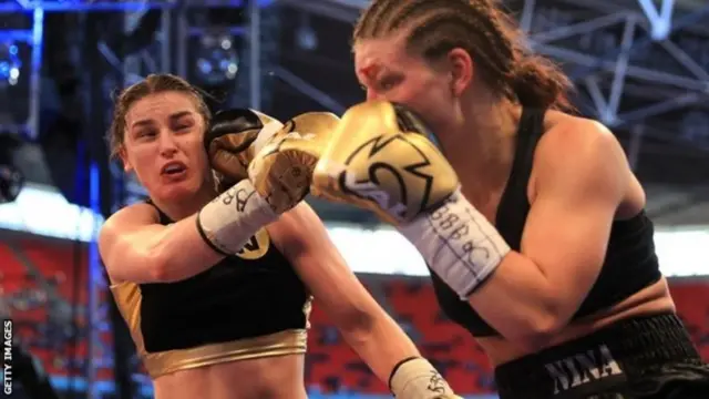 महिला बॉक्सर